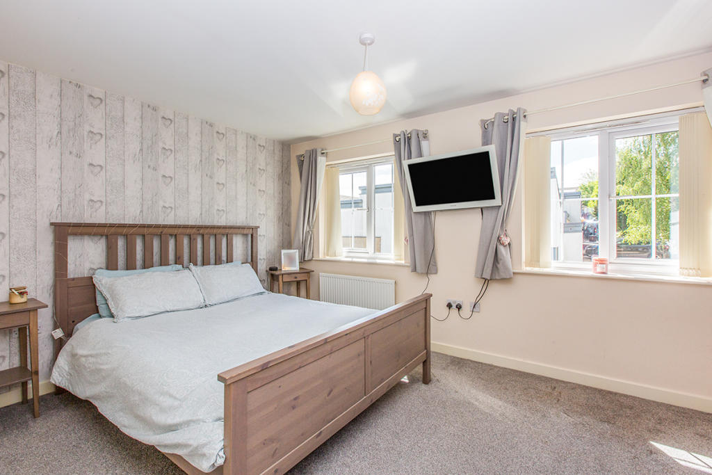 3 bedroom semidetached house for sale in Clarence Street, Burnley, Lancashire, BB11