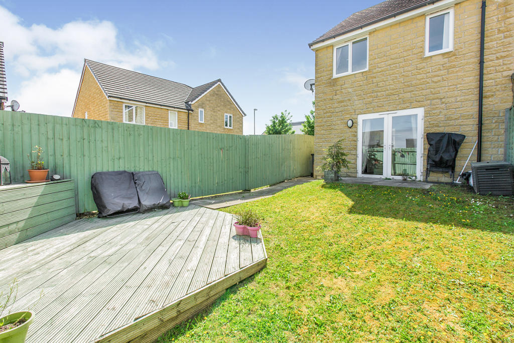 3 bedroom semidetached house for sale in Clarence Street, Burnley, Lancashire, BB11