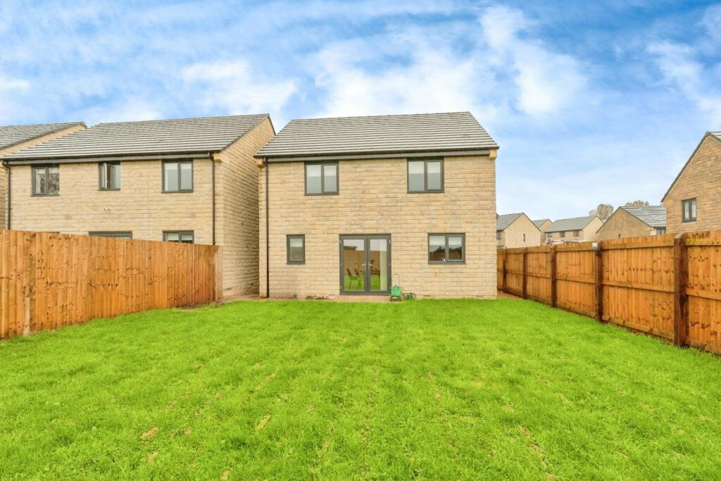 Additional property image - Kettledrum Drive, Burnley, Lancashire, BB10