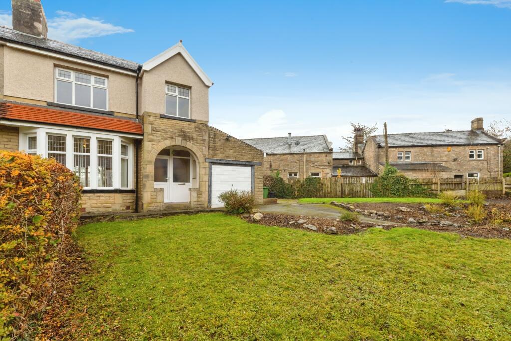 Additional property image - Todmorden Road, Burnley, Lancashire, BB11