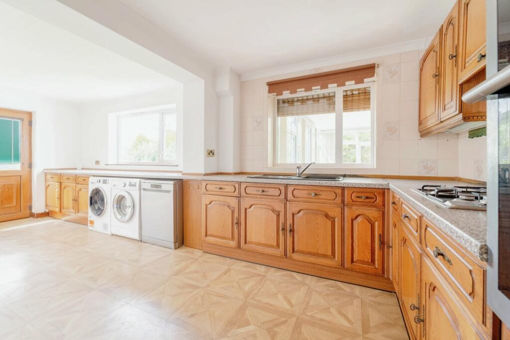 Additional property image - Red Spar Road, Burnley, Lancashire, BB10