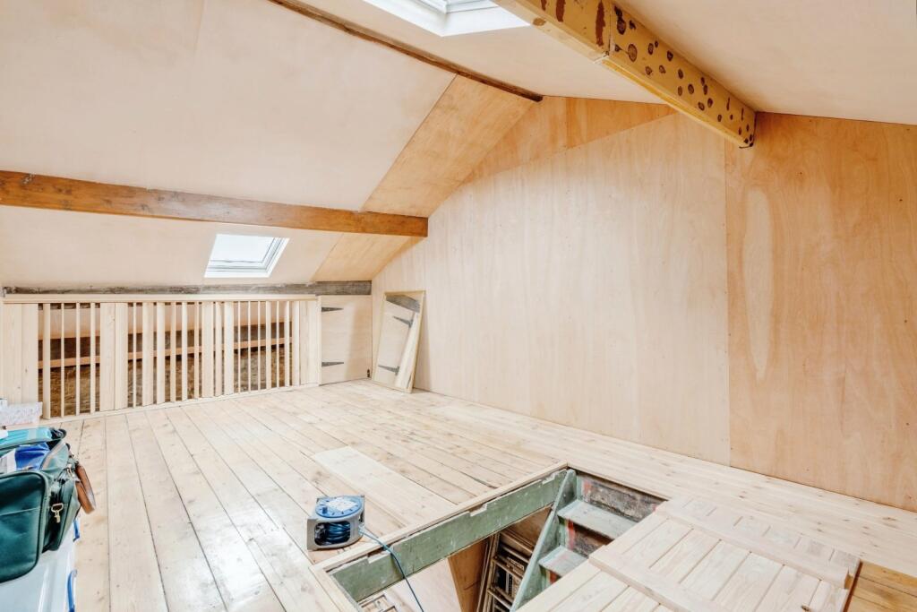 Additional property image - Nelson Square, Burnley, Lancashire, BB11