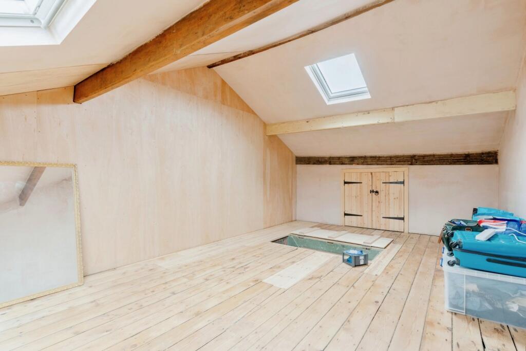 Additional property image - Nelson Square, Burnley, Lancashire, BB11