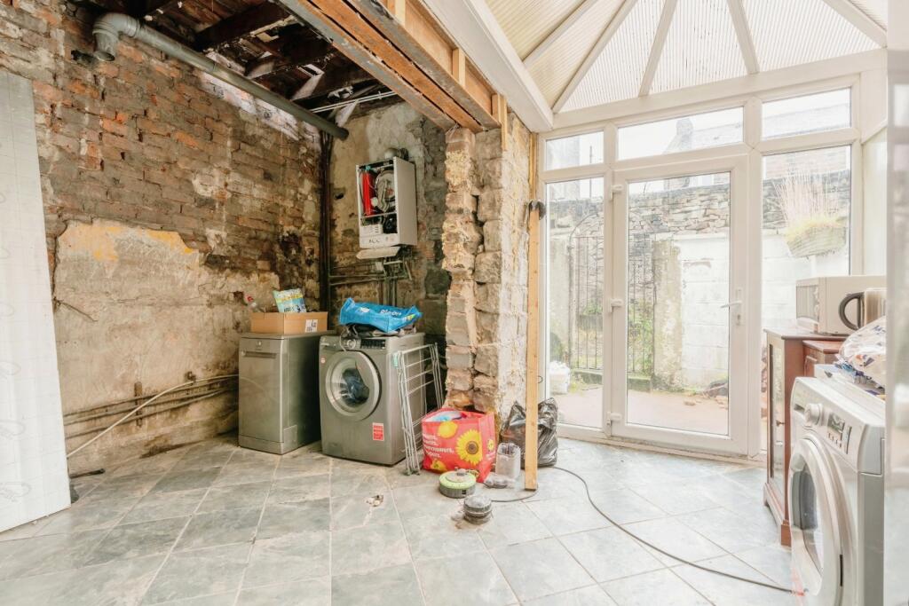 Additional property image - Nelson Square, Burnley, Lancashire, BB11