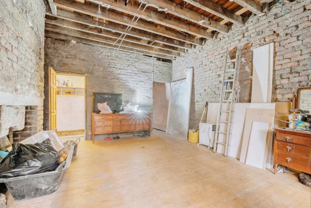 Additional property image - Nelson Square, Burnley, Lancashire, BB11