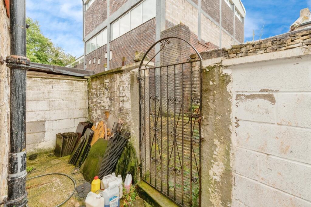Additional property image - Nelson Square, Burnley, Lancashire, BB11