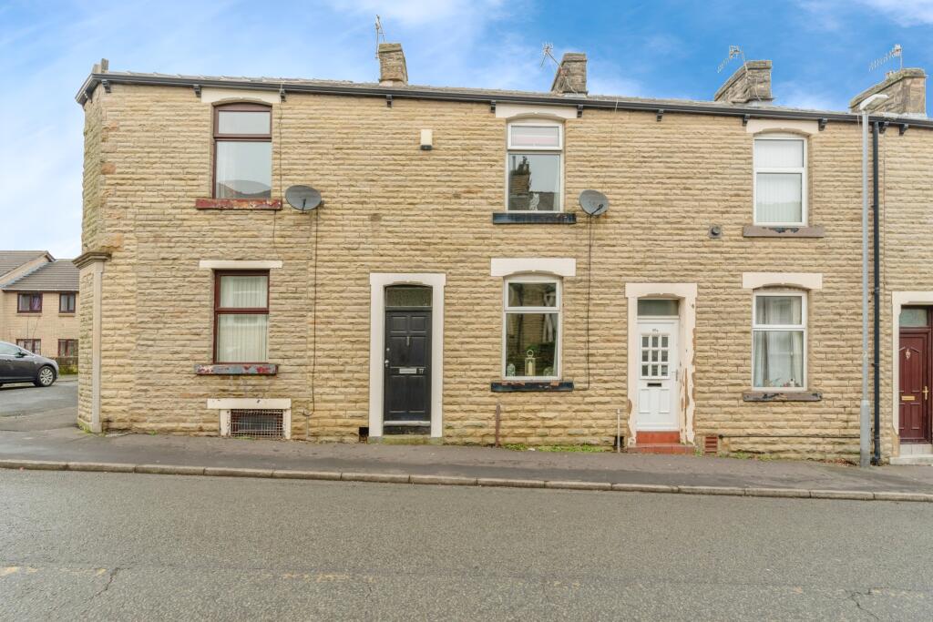 2 bedroom end of terrace house