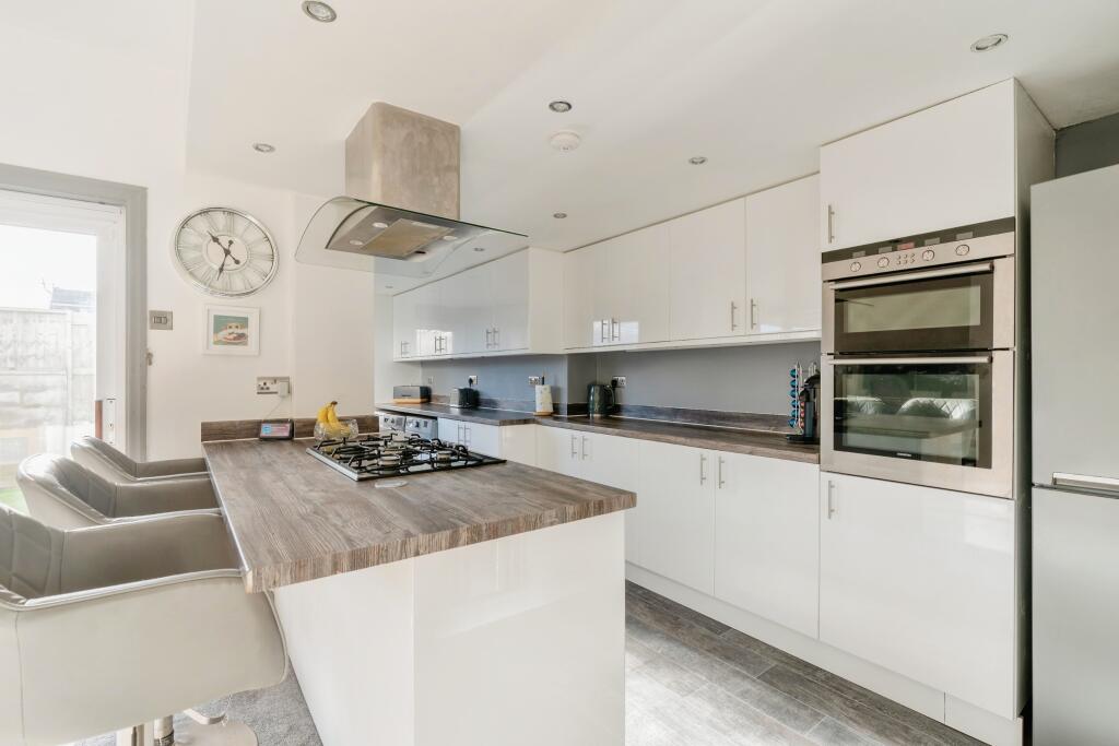Additional property image - Briercliffe Road, Burnley, Lancashire, BB10