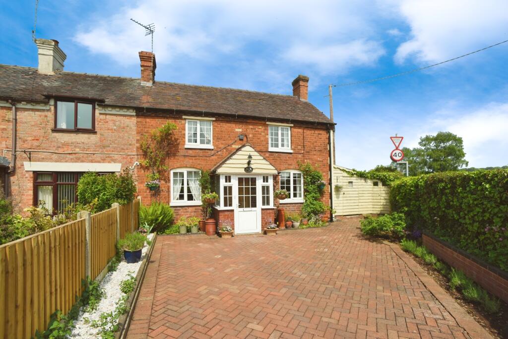 2 bedroom semidetached house for sale in Chetwynd Road, Edgmond