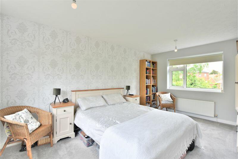 4 bedroom detached house for sale in Lincoln Road, Bassingham, Lincoln, LN5