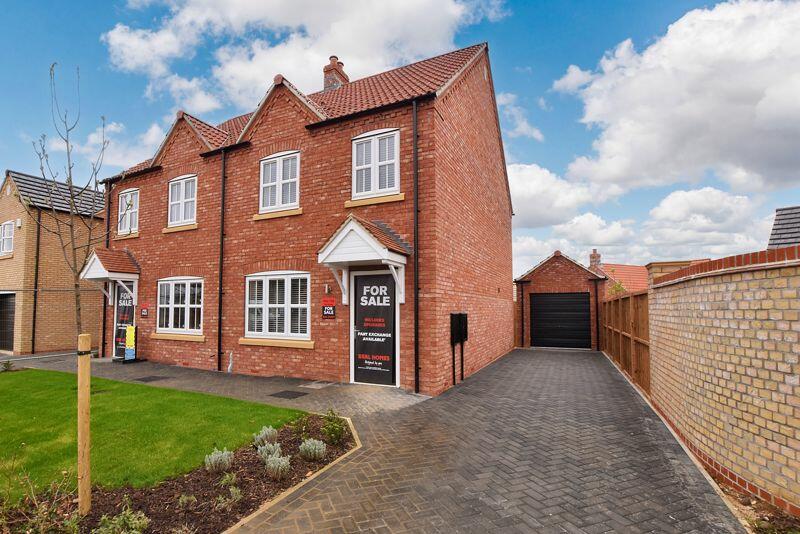 3 bedroom semidetached house for sale in Harvey Park, Welton, Lincoln, LN2