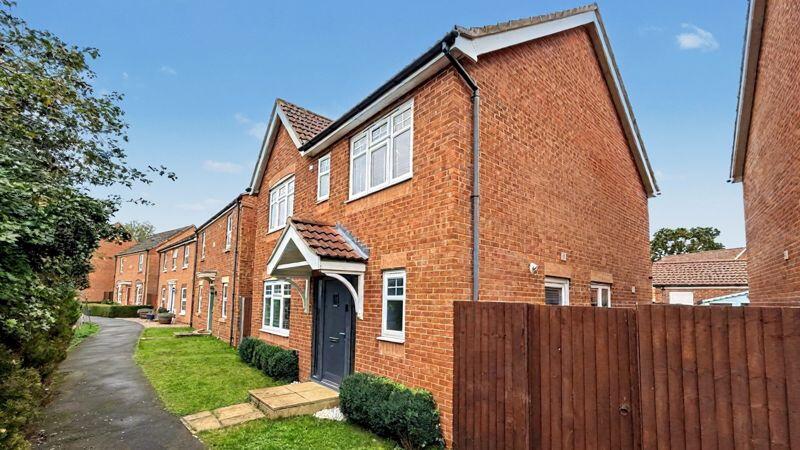 4 bedroom detached house