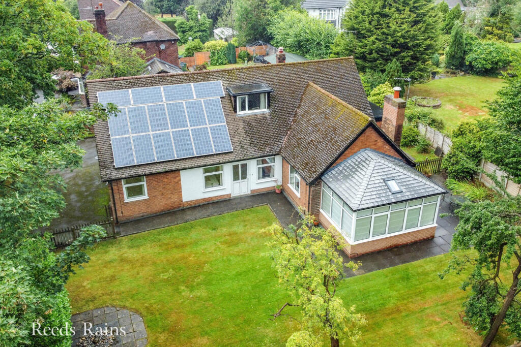 Main image of property: Offerton Road, Hazel Grove, Stockport, Cheshire, SK7