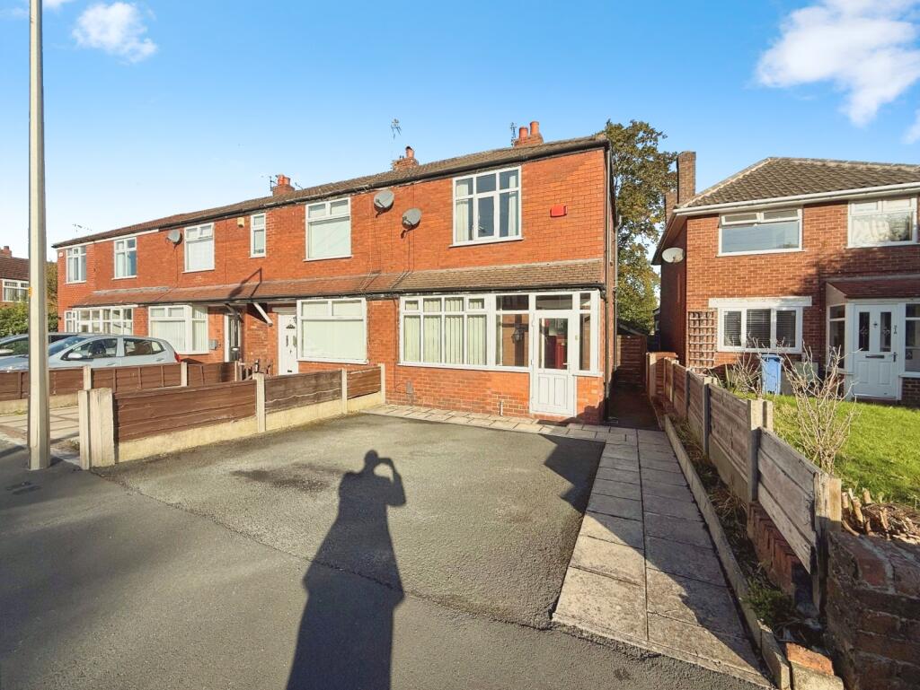 Main image of property: Spring Gardens, Hazel Grove, Stockport, Cheshire, SK7
