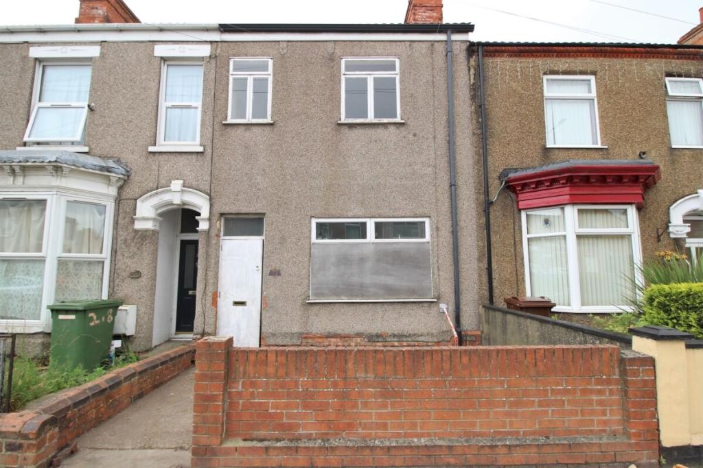 3 bedroom terraced house for sale in Wellington Street, Grimsby, DN32