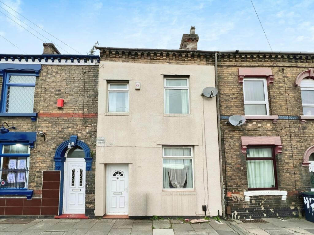 2 bedroom terraced house for sale in Regent Road, Stoke-On-Trent, ST1