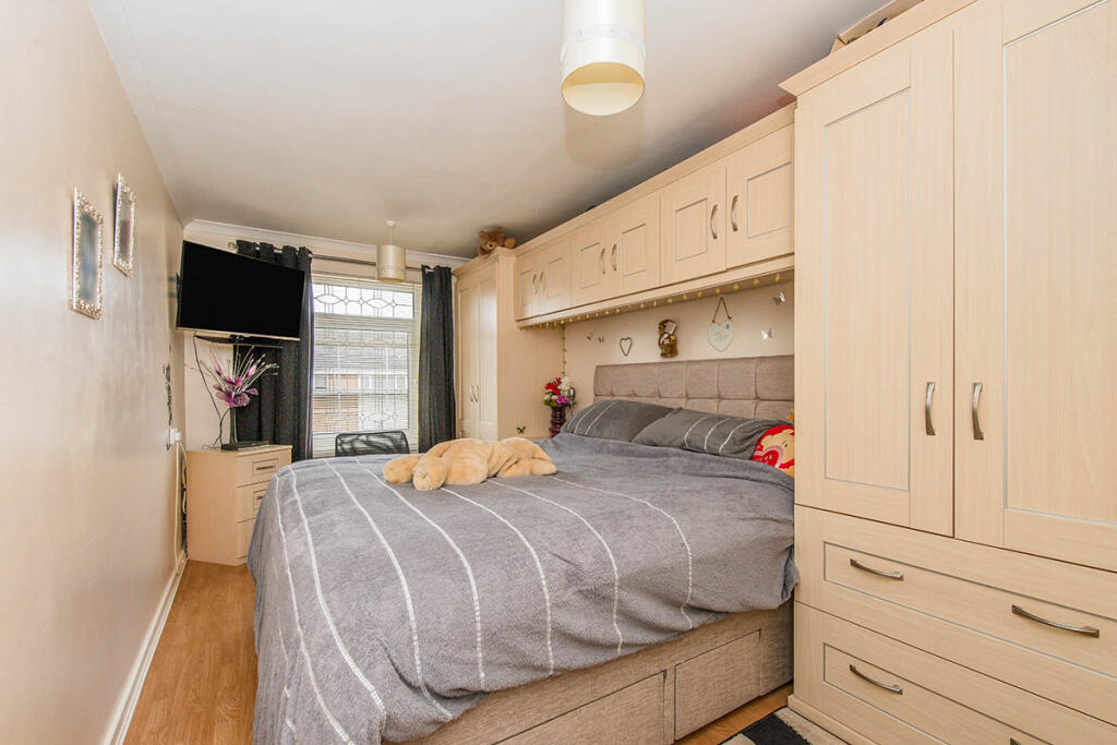 2 bedroom apartment for sale in Birch House, Parklands, Castleford