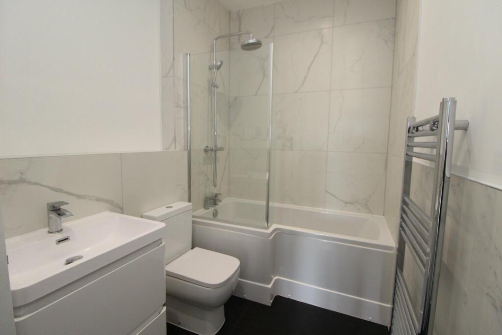 Additional property image - Ferma Lane, Great Barrow, Chester, Cheshire, CH3