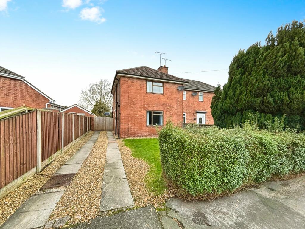 3 bedroom semi-detached house for sale in Reeves Road, Great Boughton, Chester, Cheshire, CH3