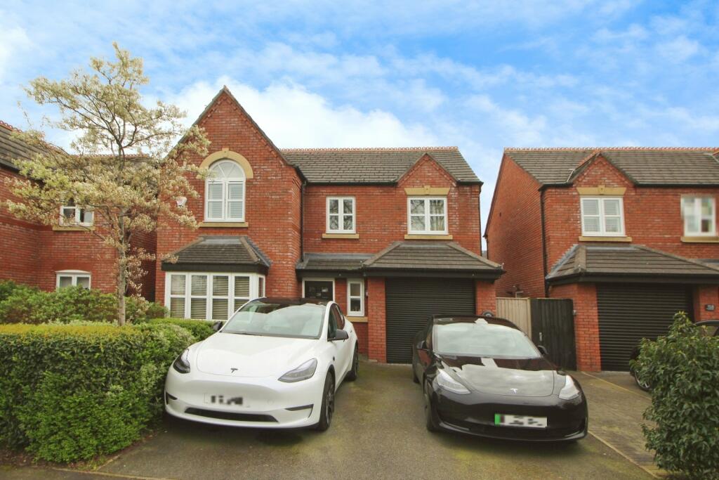 4 bedroom detached house for sale in Upton Grange, Chester, Cheshire, CH2