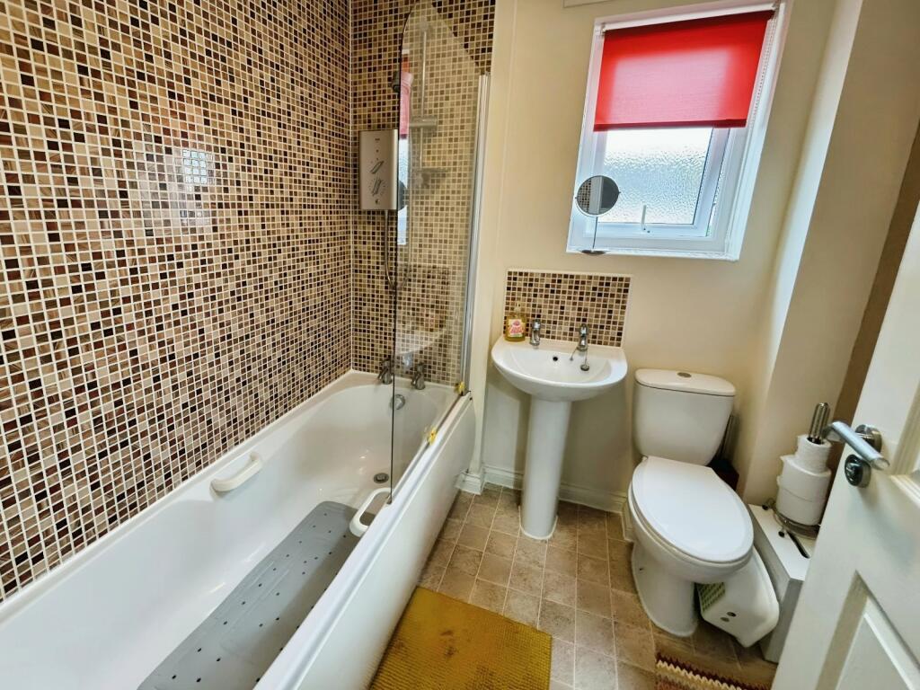 Additional property image - Conway Grove, Blacon, Chester, Cheshire, CH1