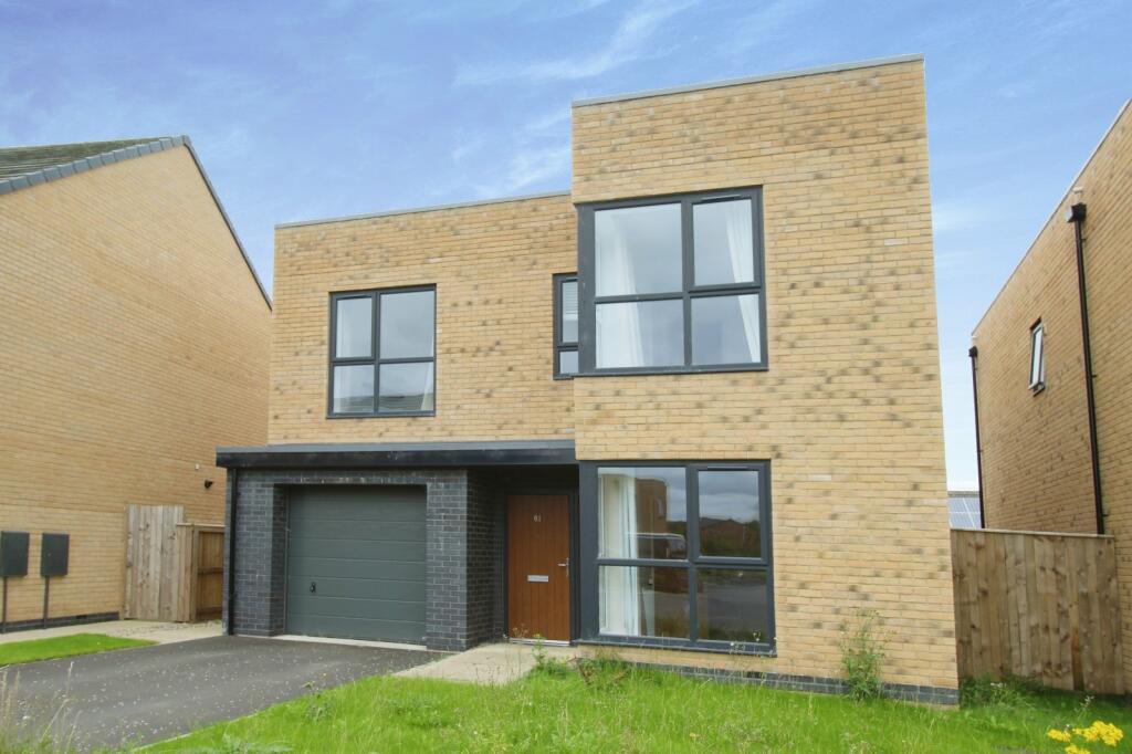 4 bedroom detached house for sale in Aspen Close, Birtley, Chester Le