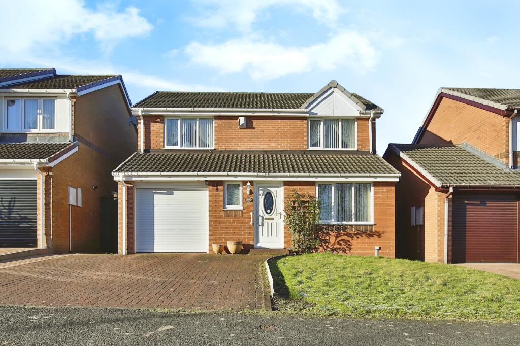 3 bedroom detached house for sale in Bellerby Drive, Ouston, Chester Le