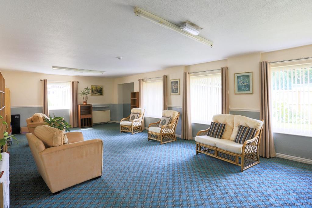 2 bedroom apartment for sale in St. Marys Mews, Greenshaw Drive