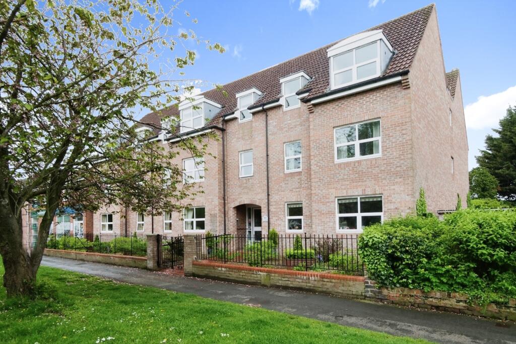 1 bedroom apartment for sale in The Village, Haxby, York, North