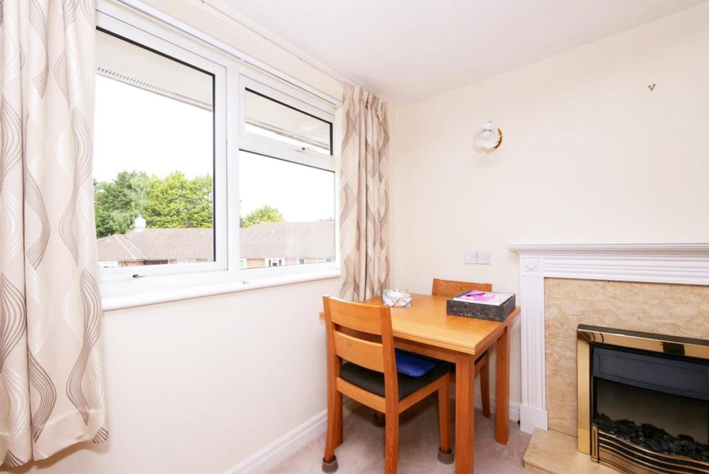 2 bedroom penthouse for sale in Wyre Mews, The Village, Haxby, York, YO32