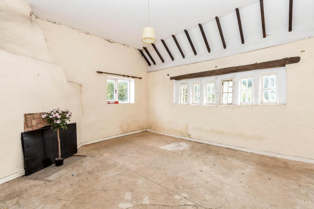 5 bedroom detached house for sale in Delph Lane, Charnock Richard