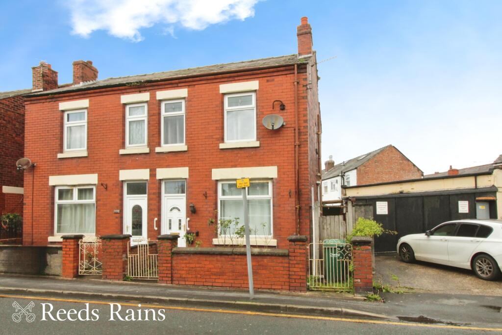 2 bedroom semidetached house for sale in Spendmore Lane, Coppull