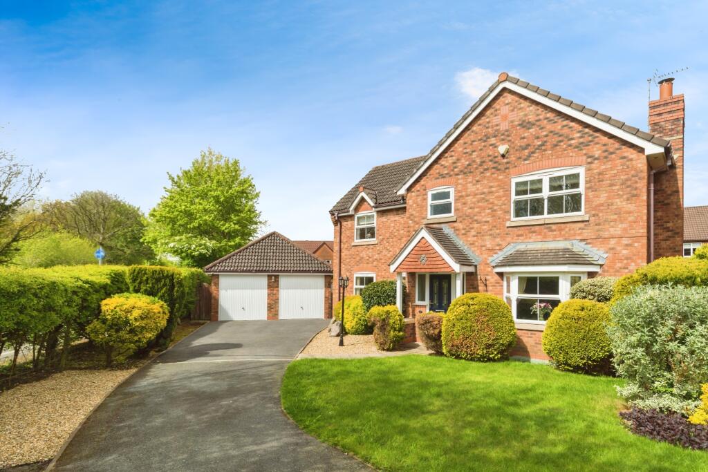 4 bedroom detached house for sale in Mimosa Close, Chorley, Lancashire, PR7