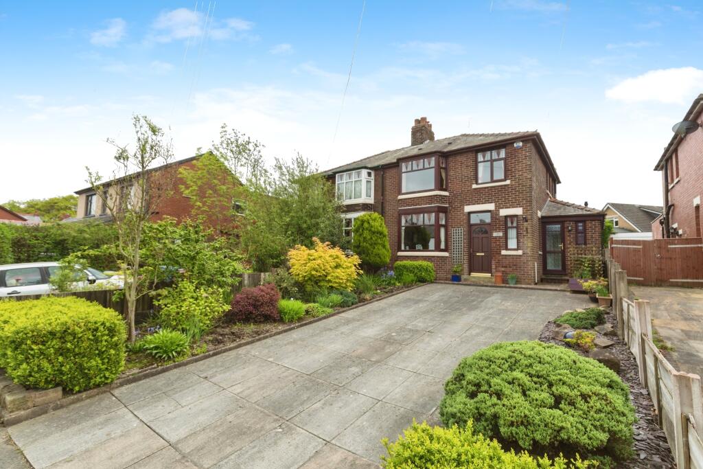 3 bedroom semidetached house for sale in Blackburn Road, Higher