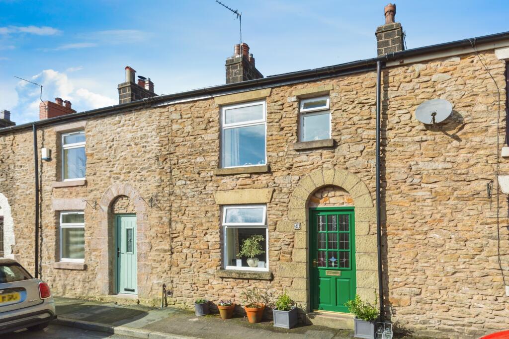 3 bedroom terraced house for sale in Mount Pleasant, Withnell, Chorley