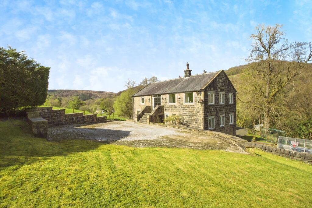 4 bedroom detached house for sale in Cragg Vale, Hebden Bridge, West