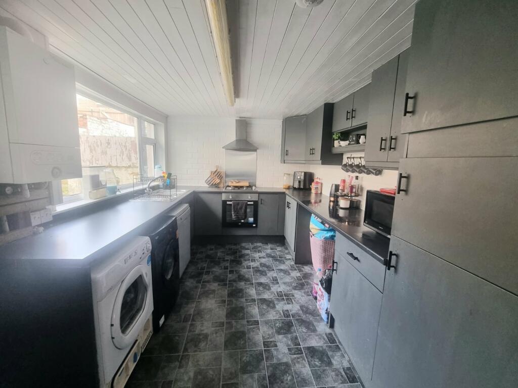 4 bedroom terraced house for sale in Durham Road, Leadgate, Consett