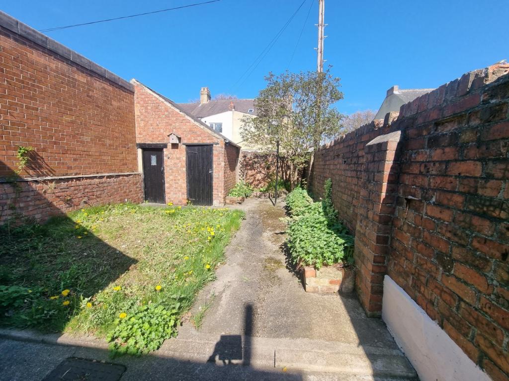 2 bedroom end of terrace house for sale in Villa Real Road, Consett