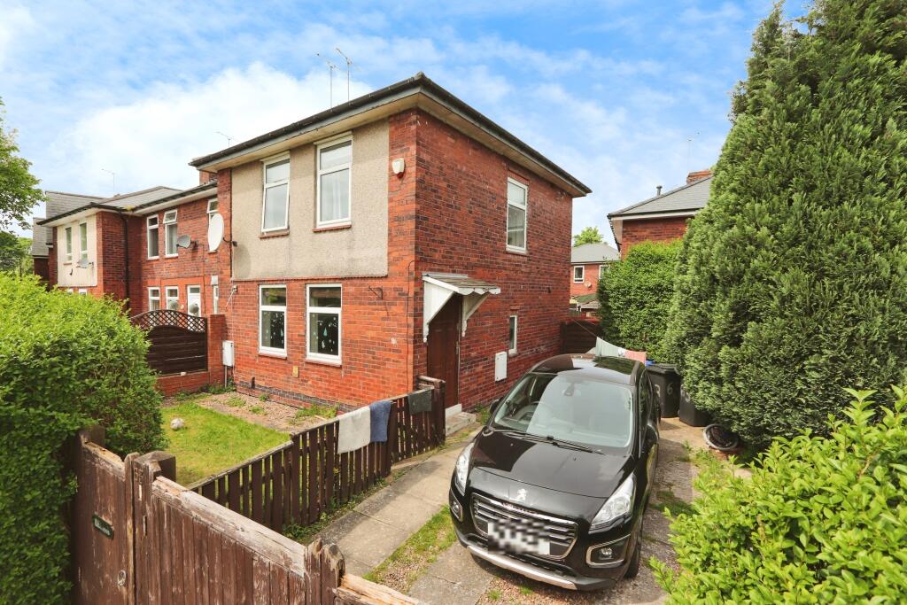 3 bedroom end of terrace house for sale in Rolleston Road, Sheffield