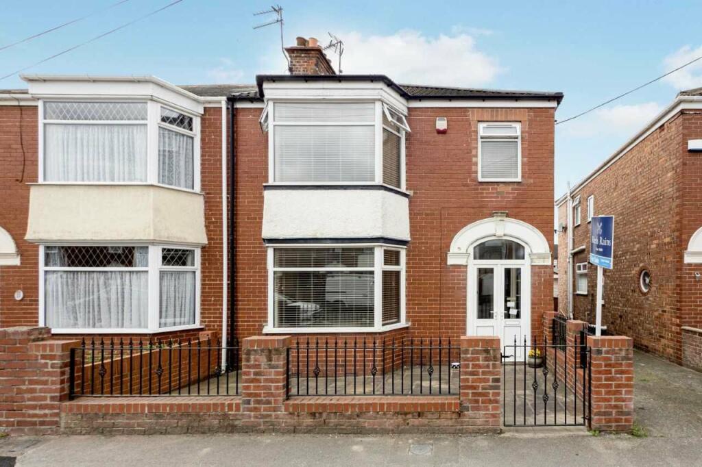 3 bedroom semi-detached house for sale in Lodge Street, Hull, East Yorkshire, HU9