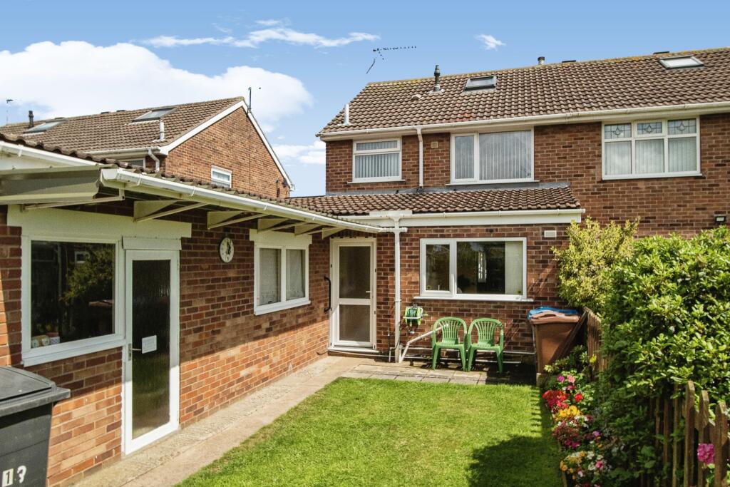 3 bedroom semi-detached house for sale in Sandy Point, Bilton, Hull, East Yorkshire, HU11