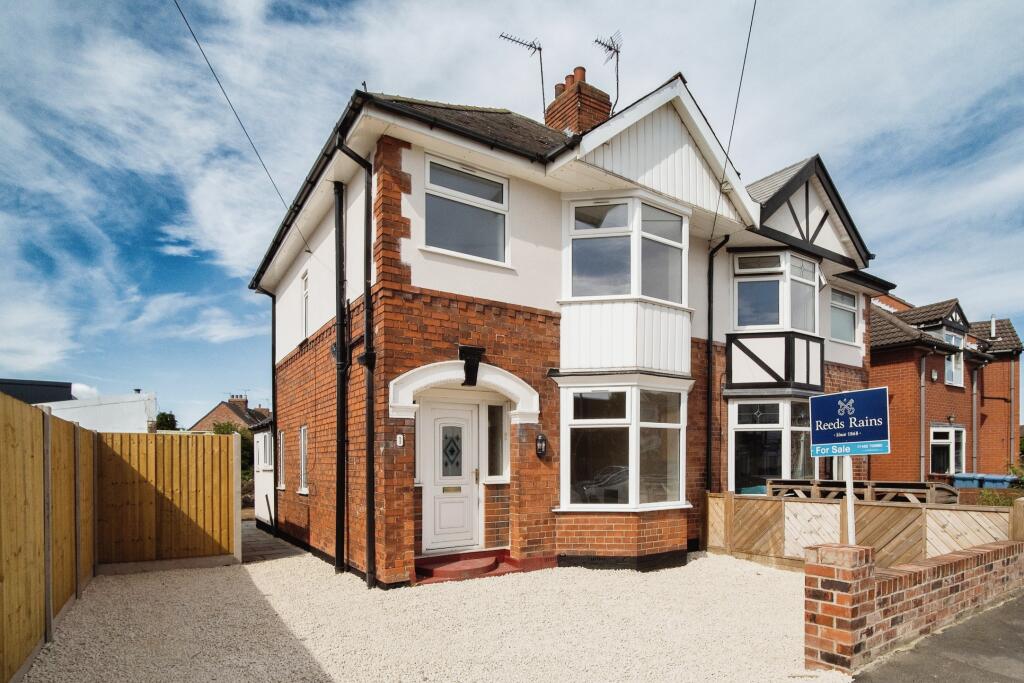 3 bedroom semi-detached house for sale in Trenton Avenue, Hull, East Yorkshire, HU4