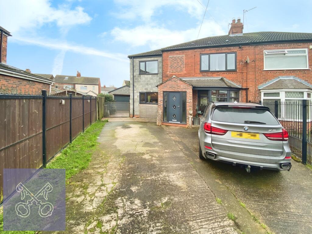 4 bedroom semi-detached house for sale in Riversdale Road, Hull, East Yorkshire, HU6
