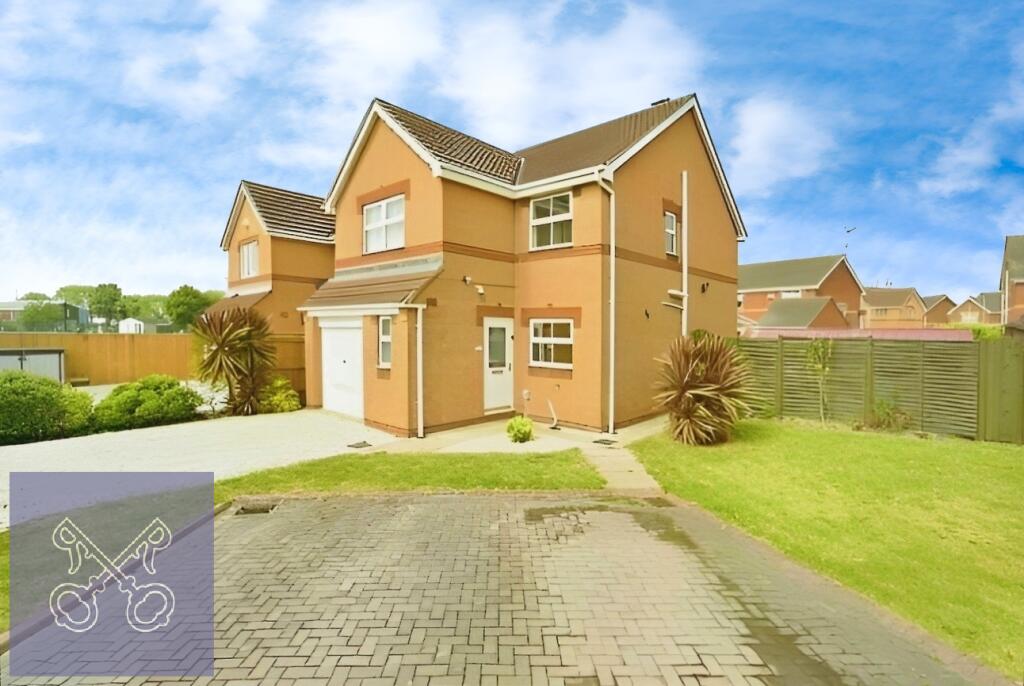 4 bedroom detached house for sale in St. Clements Way, Hull, East Yorkshire, HU9
