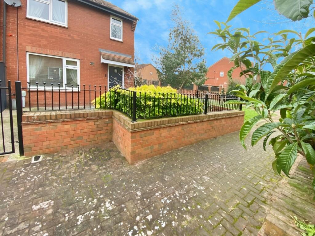 2 bedroom semidetached house for sale in Thistleton Gardens, Exchange