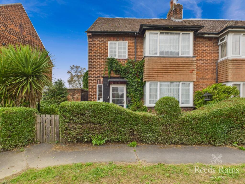 Main image of property: Highfield Crescent, Bilton, Hull, East Yorkshire, HU11