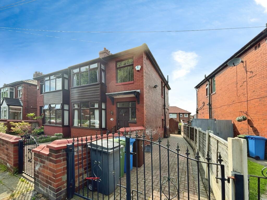 Main image of property: Town Lane, Denton, Manchester, Greater Manchester, M34