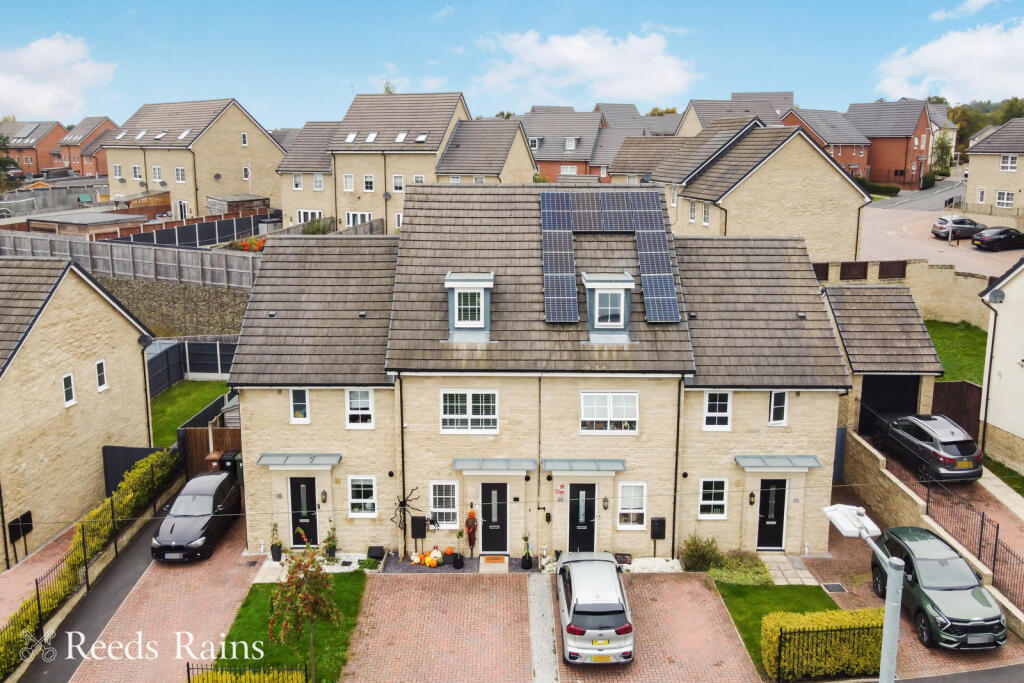 4 bedroom terraced house