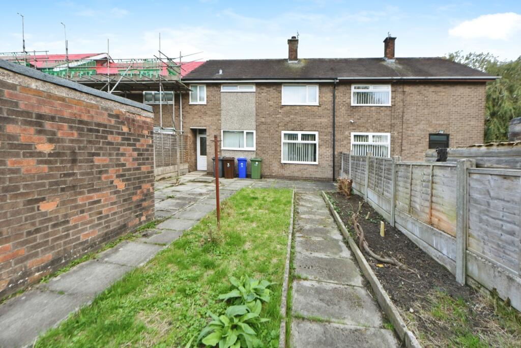 Main image of property: Ilkeston Walk, Denton, Manchester, Greater Manchester, M34