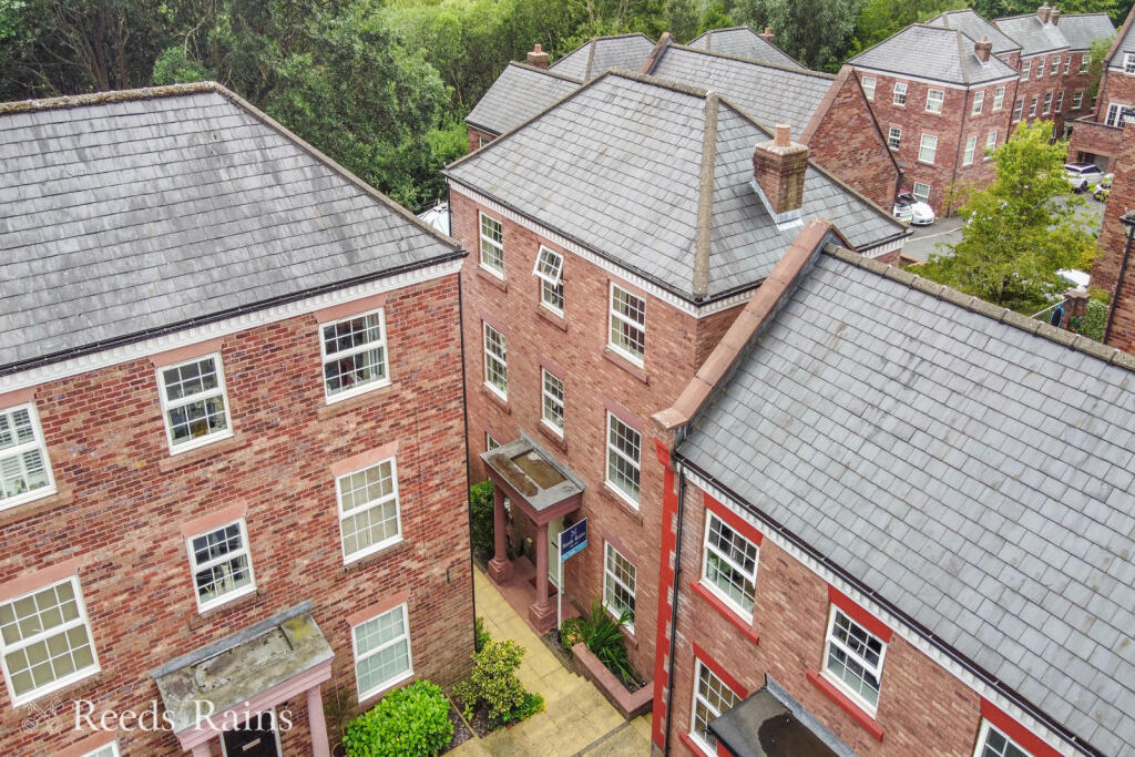 Main image of property: Woodland View, Hyde, Greater Manchester, SK14